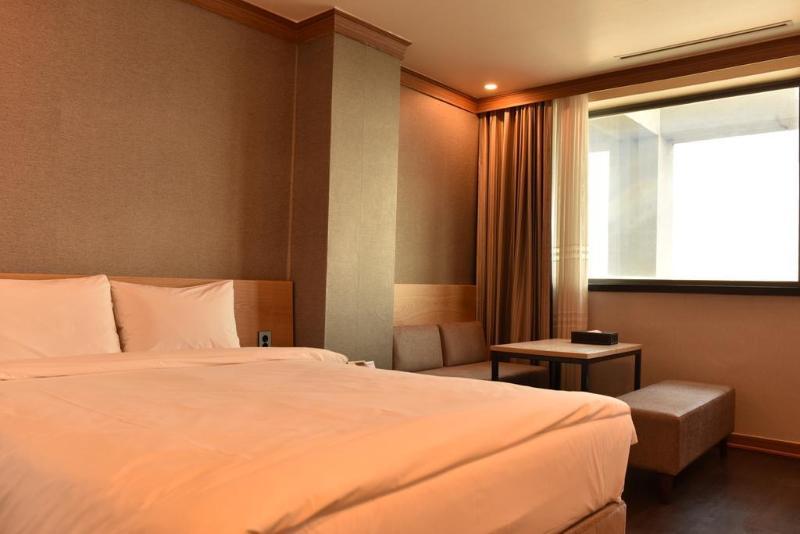 Dawn Beach Hotel Ciudad Metropolitana de Busan Exterior foto