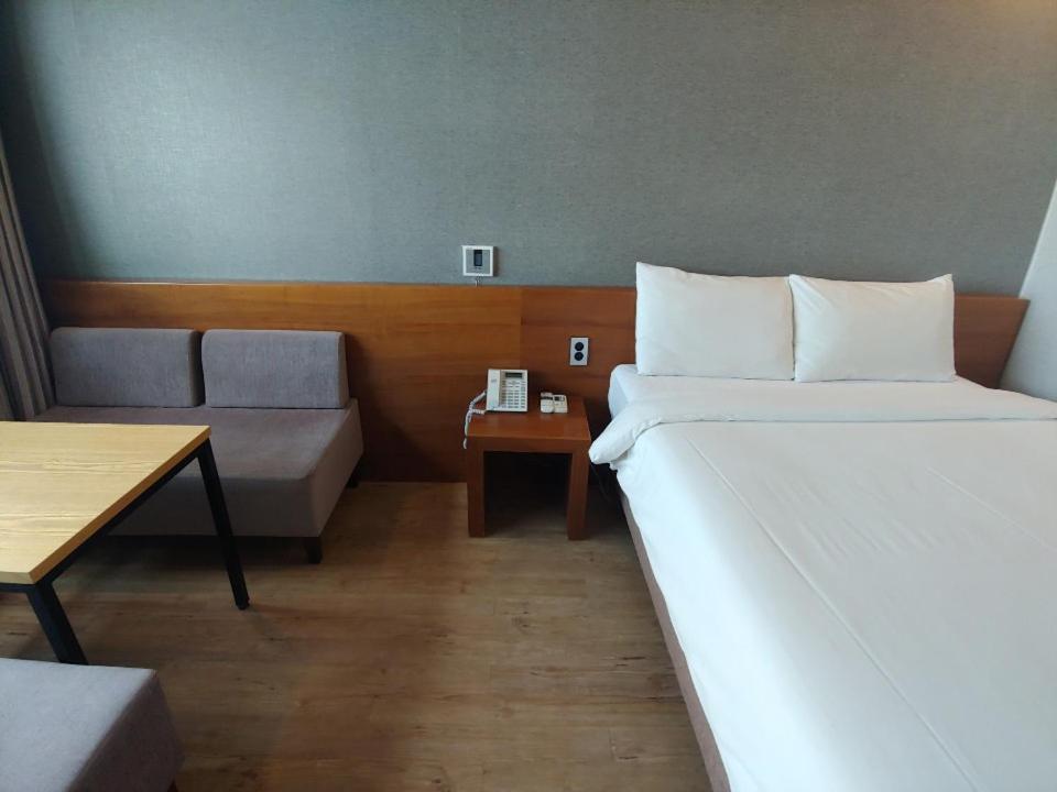 Dawn Beach Hotel Ciudad Metropolitana de Busan Exterior foto