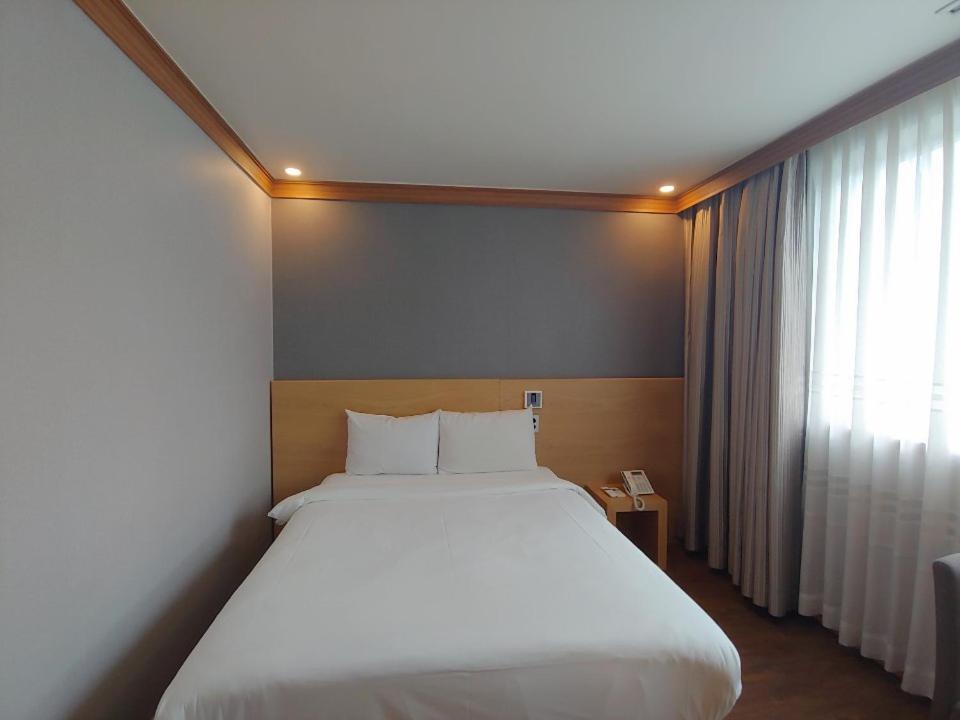 Dawn Beach Hotel Ciudad Metropolitana de Busan Exterior foto